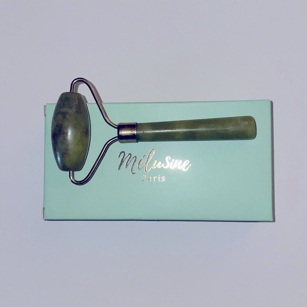 Jade facial roller, Melusine Paris